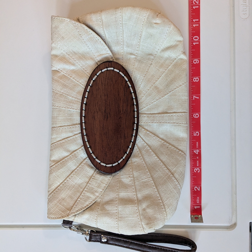 The Limited Cream Clutch with Wooden Detail
